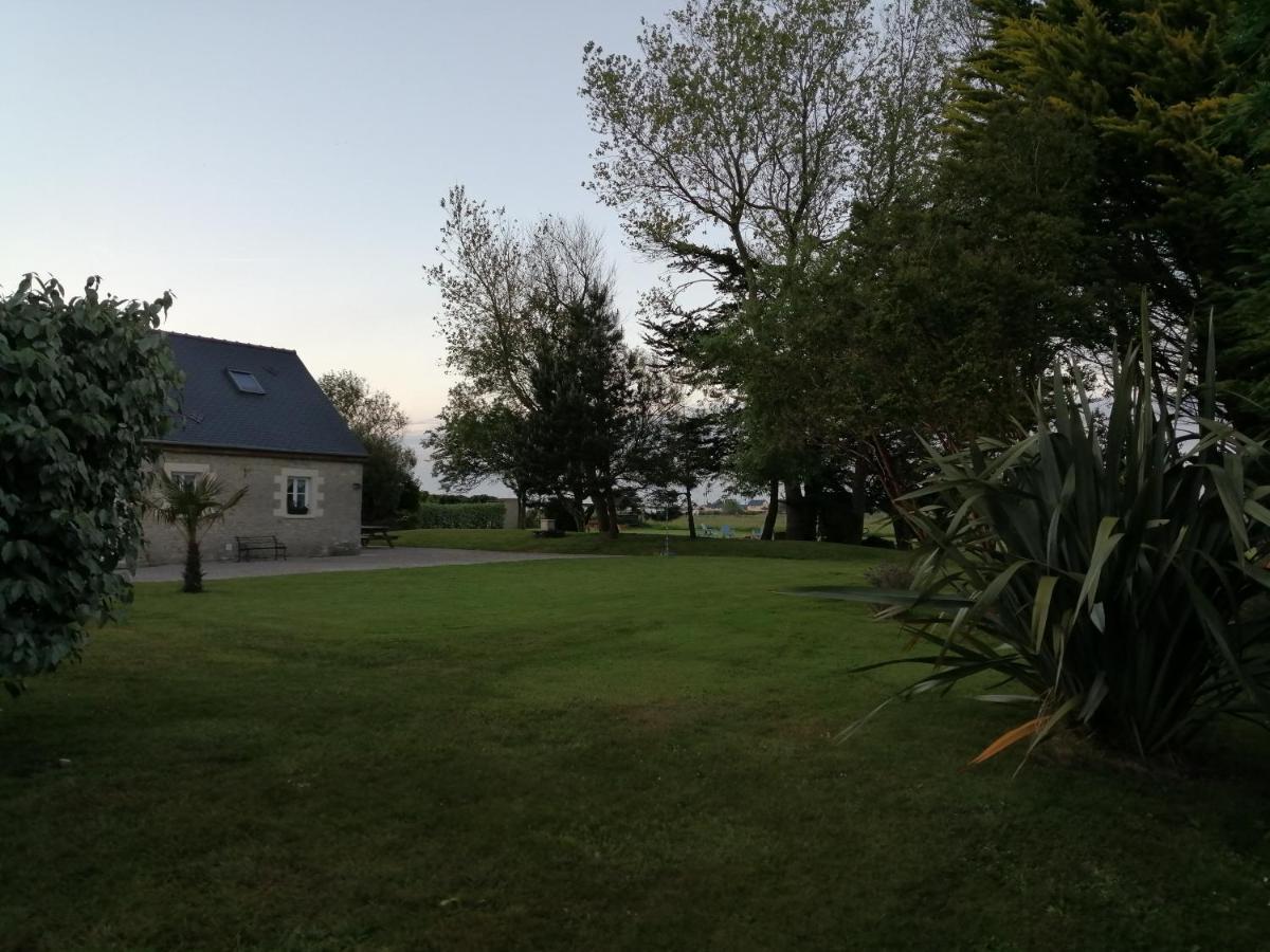 Ivy House Utah Beach Сант-Мари-дю-Мон Екстериор снимка