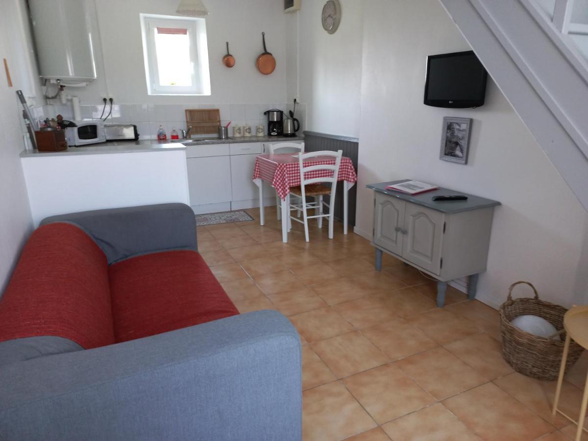 Ivy House Utah Beach Сант-Мари-дю-Мон Екстериор снимка