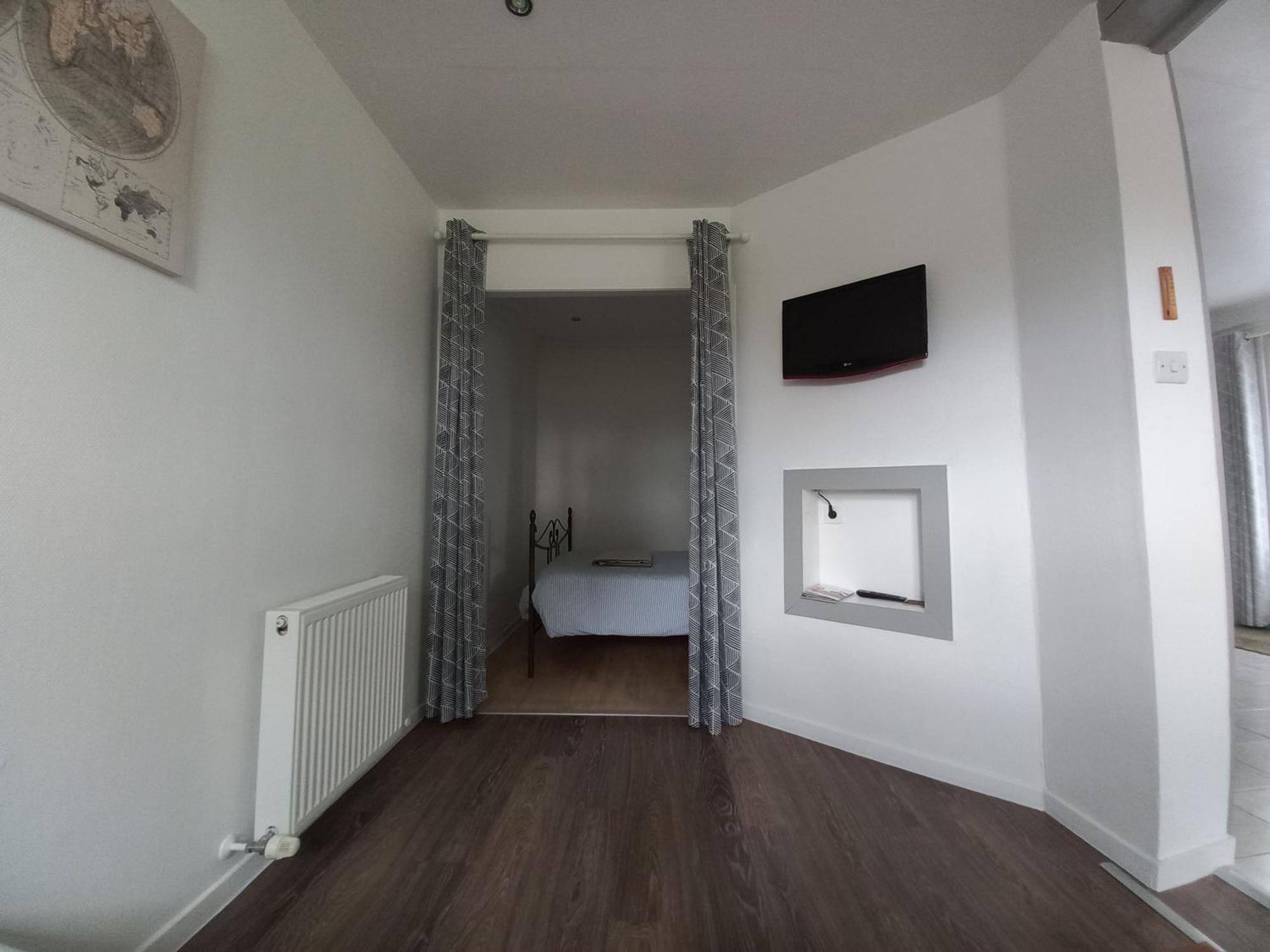 Ivy House Utah Beach Сант-Мари-дю-Мон Екстериор снимка